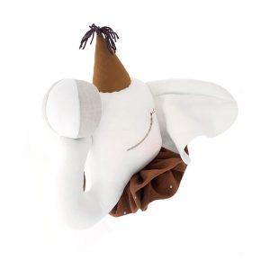 Loveme-Decoration - elephant with carmel collar