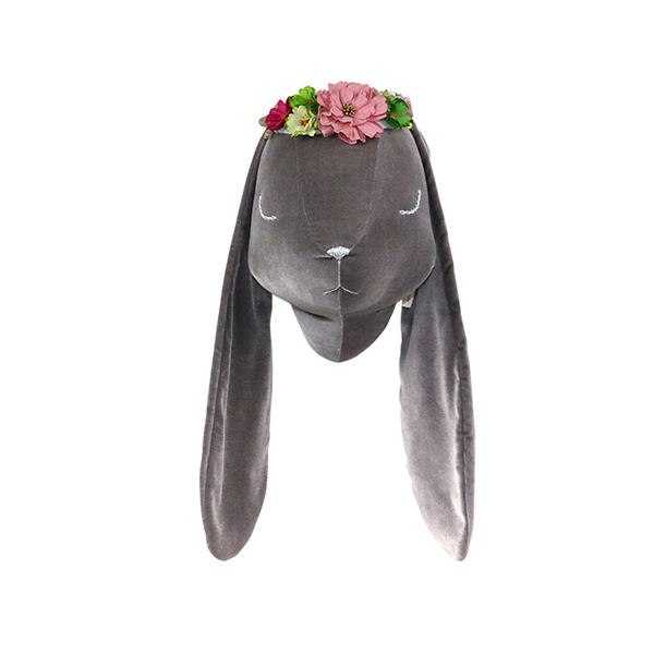 Love Me Decoration - Grey velvet rabbit with wreath